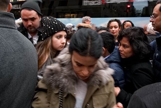 Rockefeller Center Christmas crowd